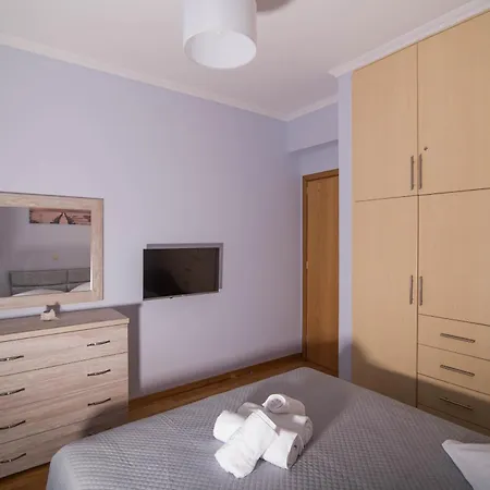 Paris Family Villa! *