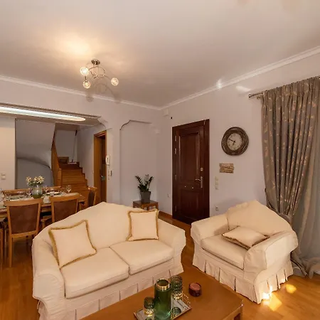 וילה Paris Family Villa!
