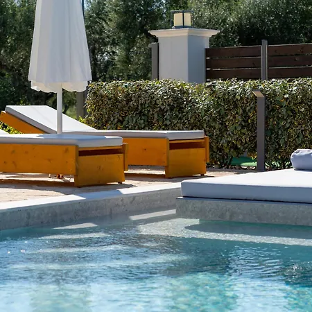 Paris Family Villa! *