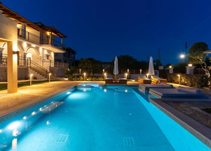 Paris Family Villa!