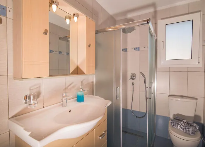 Paris Family Villa! * Makhairadhon