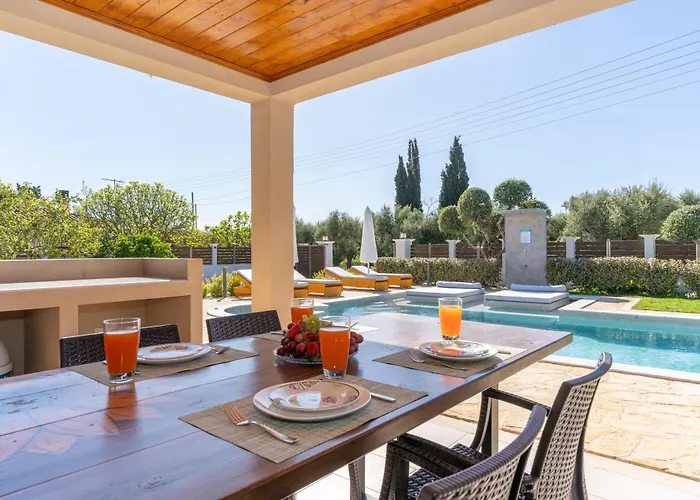 Paris Family Villa! Villa