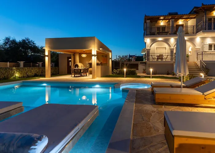 Paris Family Villa! Villa Makhairadhon