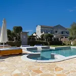 Villa Paris Family Villa! Makhairádhon