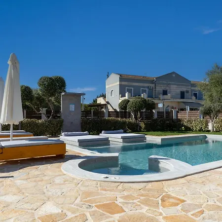 Villa Paris Family Villa! Makhairádhon
